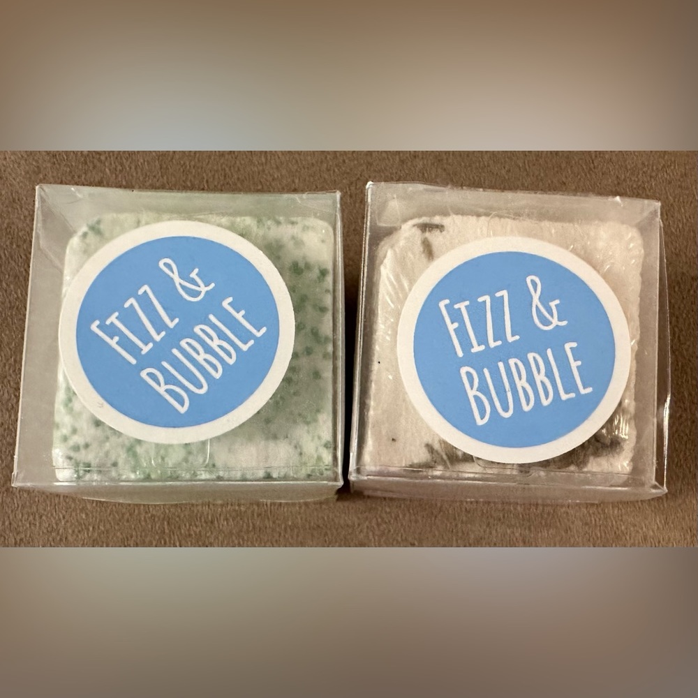 Fizz & Bubble Shower Steamers - 1 Citrus Fruit & 1 Black Amber & Lavender 3.8 Oz